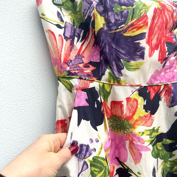 J.Crew Dress 100% Silk Strapless Floral Cocktail Party Sz 4 Chic Classy Pockets - Picture 8 of 13